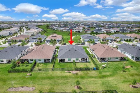 Снять в аренду виллу или дом в Локсахатчи-Гроувс, Флорида 3 спальни, 181.35м2, № 2066248 - фото 3