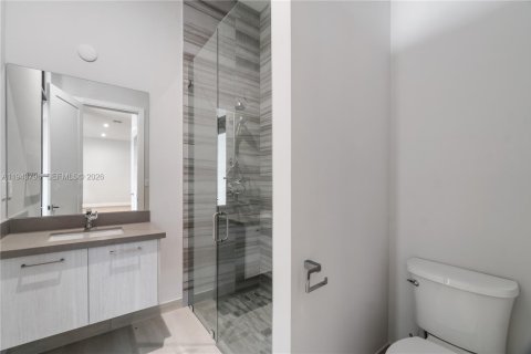 Casa en venta en Doral, Florida, 6 dormitorios, 451.78 m2 № 2001637 - foto 15