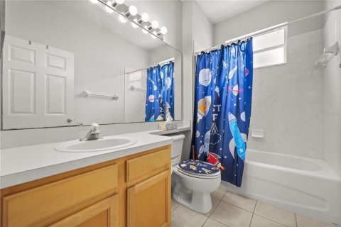 House in Davenport, Florida 3 bedrooms, 169.55 sq.m. № 2222421 - photo 23