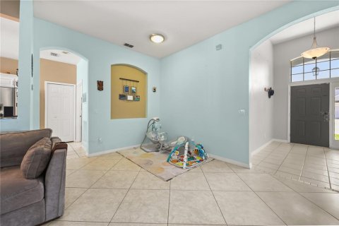 House in Davenport, Florida 3 bedrooms, 169.55 sq.m. № 2222421 - photo 7