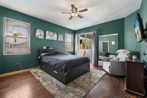 House in Davenport, Florida 3 bedrooms, 169.55 sq.m. № 2222421 - photo 16