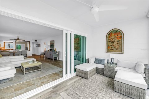 Купить кондоминиум в Сент-Пит-Бич, Флорида 3 комнаты, 111.95м2, № 2201635 - фото 22