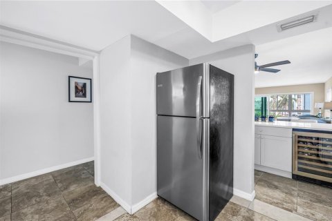 Купить кондоминиум в Сент-Пит-Бич, Флорида 3 комнаты, 111.95м2, № 2201635 - фото 10