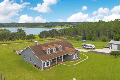 Villa ou maison à Clermont, Floride 4 chambres, 294.59 m2 № 2237607