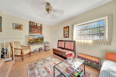 Купить виллу или дом в Майами, Флорида 3 спальни, 175.03м2, № 2005491 - фото 15