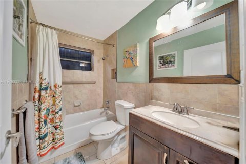 Купить виллу или дом в Майами, Флорида 3 спальни, 175.03м2, № 2005491 - фото 20