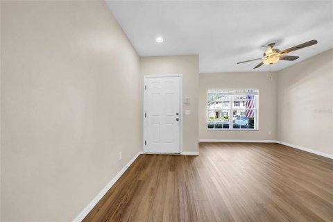 Touwnhouse à vendre à Fish Hawk, Floride: 2 chambres, 128.48 m2 № 1812683 - photo 6