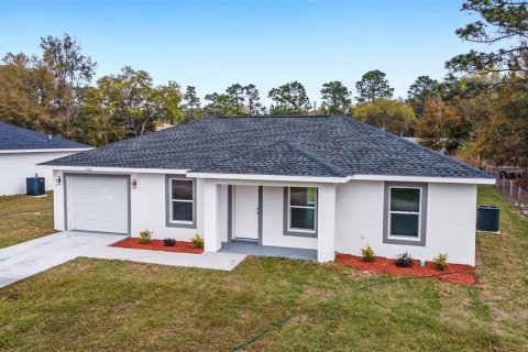 Casa en Dunnellon, Florida 3 dormitorios, 100.98 m2 № 2119408