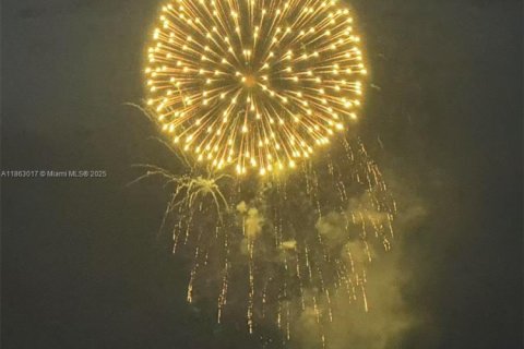 Снять в аренду кондоминиум в Форт-Лодердейл, Флорида 1 спальня, 92.9м2, № 1958277 - фото 12