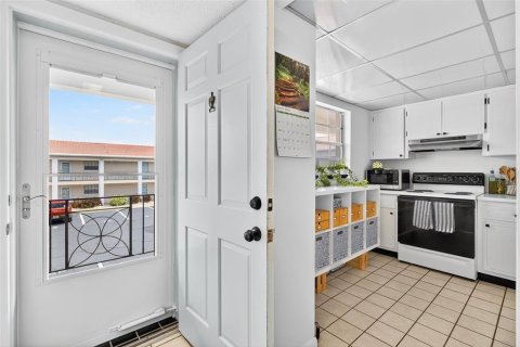Copropriété à vendre à Largo, Floride: 1 chambre, 75.72 m2 № 1815665 - photo 2