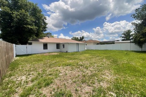 House in Kissimmee, Florida 3 bedrooms, 97.83 sq.m. № 2099672 - photo 24