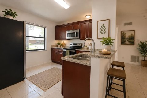 House in Kissimmee, Florida 3 bedrooms, 97.83 sq.m. № 2099672 - photo 9