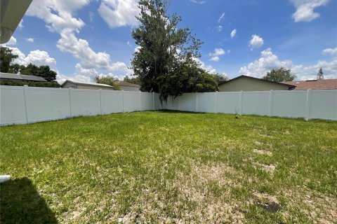 House in Kissimmee, Florida 3 bedrooms, 97.83 sq.m. № 2099672 - photo 22