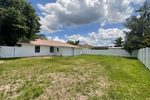 House in Kissimmee, Florida 3 bedrooms, 97.83 sq.m. № 2099672 - photo 23