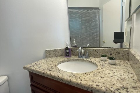 House in Kissimmee, Florida 3 bedrooms, 97.83 sq.m. № 2099672 - photo 15