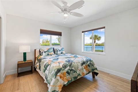 House in Englewood, Florida 2 bedrooms, 182.55 sq.m. № 1534900 - photo 24