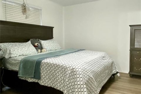 Touwnhouse à louer à Brandon, Floride: 3 chambres, 144.74 m2 № 2361143 - photo 20