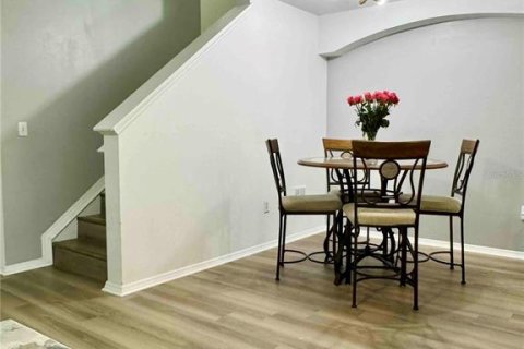Touwnhouse à louer à Brandon, Floride: 3 chambres, 144.74 m2 № 2361143 - photo 26