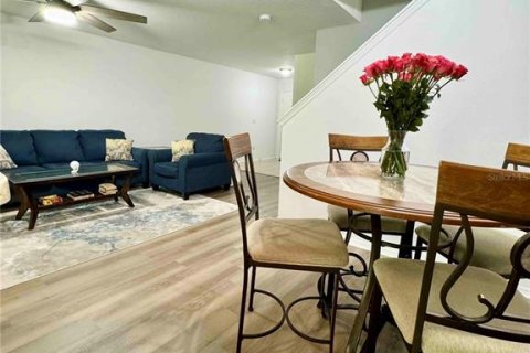 Touwnhouse à louer à Brandon, Floride: 3 chambres, 144.74 m2 № 2361143 - photo 27