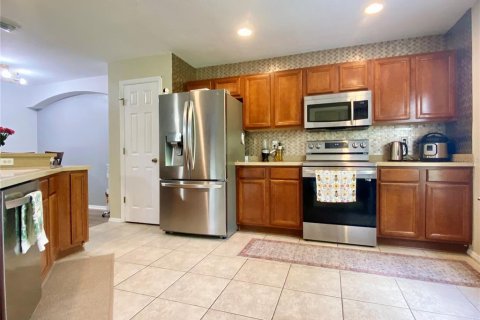 Touwnhouse à louer à Brandon, Floride: 3 chambres, 144.74 m2 № 2361143 - photo 2