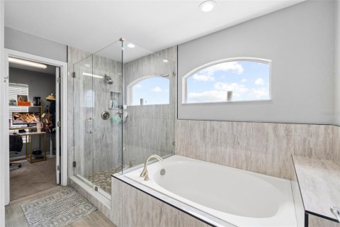 House in Wimauma, Florida 5 bedrooms, 215.81 sq.m. № 2226929 - photo 15