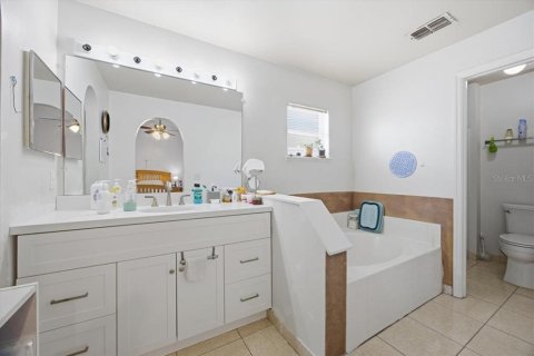 Casa en venta en Kissimmee, Florida, 3 dormitorios, 151.99 m2 № 2113897 - foto 21