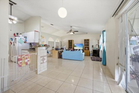 Casa en venta en Kissimmee, Florida, 3 dormitorios, 151.99 m2 № 2113897 - foto 15