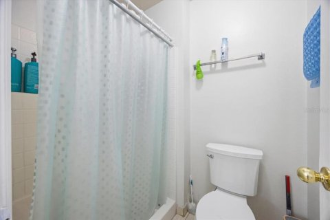 Casa en venta en Kissimmee, Florida, 3 dormitorios, 151.99 m2 № 2113897 - foto 22