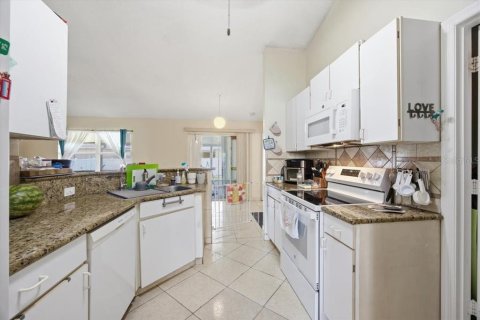 Casa en venta en Kissimmee, Florida, 3 dormitorios, 151.99 m2 № 2113897 - foto 16