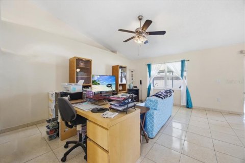 Casa en venta en Kissimmee, Florida, 3 dormitorios, 151.99 m2 № 2113897 - foto 11