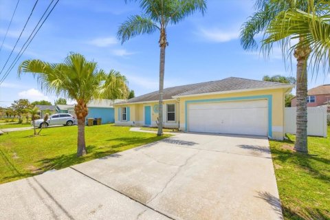Casa en venta en Kissimmee, Florida, 3 dormitorios, 151.99 m2 № 2113897 - foto 2