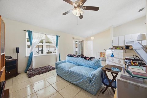 Casa en venta en Kissimmee, Florida, 3 dormitorios, 151.99 m2 № 2113897 - foto 12