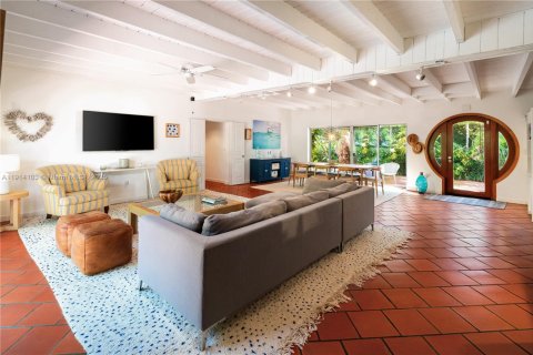 Villa ou maison à vendre à Miami, Floride: 4 chambres, 243.59 m2 № 1969873 - photo 4