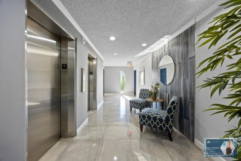 Condo in Hallandale Beach, Florida, 1 bedroom  № 2082074 - photo 28