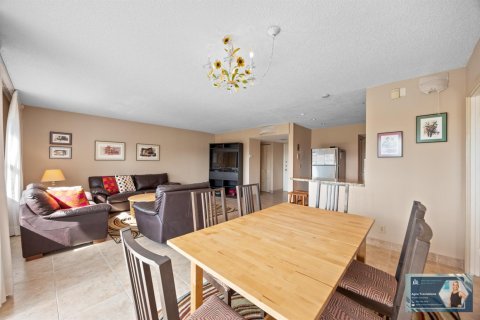 Condo in Hallandale Beach, Florida, 1 bedroom  № 2082074 - photo 11
