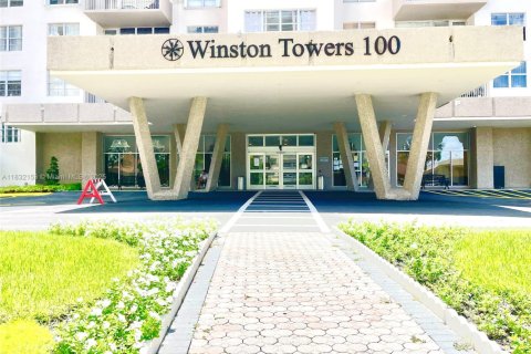 Condo in Sunny Isles Beach, Florida, 1 bedroom  № 1809235 - photo 22