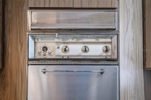Купить виллу или дом в Нью-Смирна-Бич, Флорида 7 комнат, 174.19м2, № 1529647 - фото 22