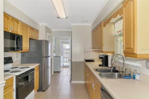 Villa ou maison à louer à Sarasota, Floride: 5 chambres, 175.68 m2 № 1905135 - photo 15