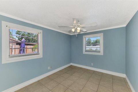 House in Sarasota, Florida 5 bedrooms, 175.68 sq.m. № 1905135 - photo 30