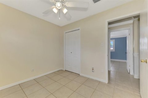 Villa ou maison à louer à Sarasota, Floride: 5 chambres, 175.68 m2 № 1905135 - photo 28