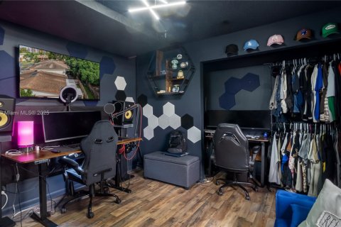 House in Sunrise, Florida 3 bedrooms, 146.79 sq.m. № 1950598 - photo 22