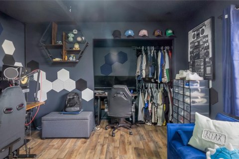 House in Sunrise, Florida 3 bedrooms, 146.79 sq.m. № 1950598 - photo 21