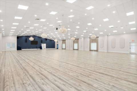 Propiedad comercial en venta en Geneva, Florida, 1003.34 m2 № 2330726 - foto 10