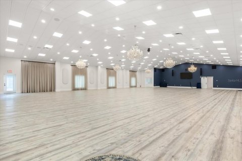 Propiedad comercial en venta en Geneva, Florida, 1003.34 m2 № 2330726 - foto 11