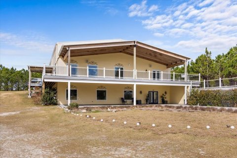 Immobilier commercial à Geneva, Floride 1003.34 m2 № 2330726