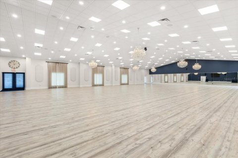 Propiedad comercial en venta en Geneva, Florida, 1003.34 m2 № 2330726 - foto 13