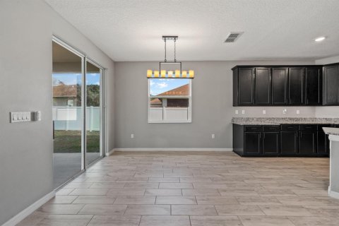 Casa en venta en Port St. Lucie, Florida, 6 dormitorios, 258.08 m2 № 2268189 - foto 14