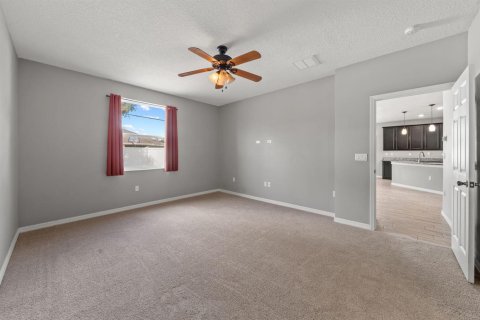 Casa en venta en Port St. Lucie, Florida, 6 dormitorios, 258.08 m2 № 2268189 - foto 16
