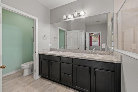 Casa en venta en Port St. Lucie, Florida, 6 dormitorios, 258.08 m2 № 2268189 - foto 18