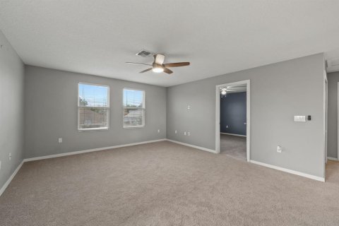 Casa en venta en Port St. Lucie, Florida, 6 dormitorios, 258.08 m2 № 2268189 - foto 20